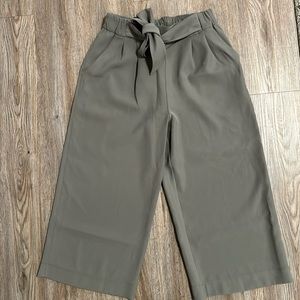 Lululemon High waisted wide leg crop